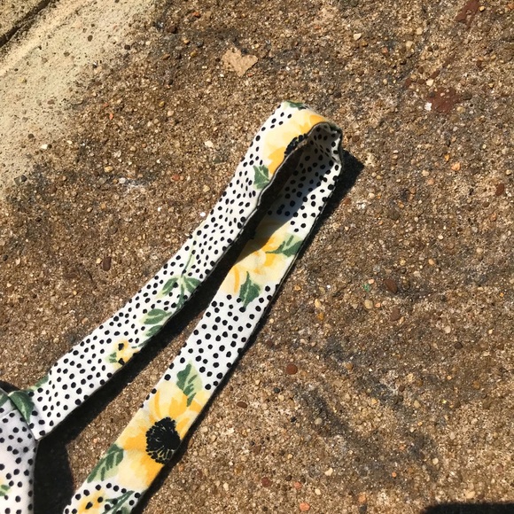 Adorable Daisy Patterned Sundress from Speechless - Picture 4 of 6